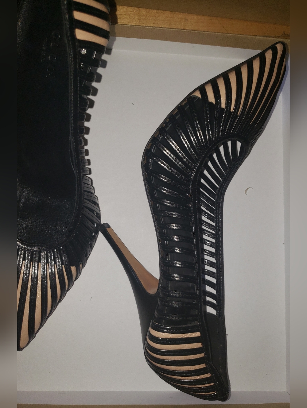 BNWOB Gucci Tom Ford Kate Moss Cage Pointy Black Sillettoes 11 - Picture 16 of 16